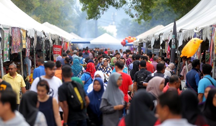 Ramadhan Bikin Cuan! Lonjakan Penjualan Baju dan Kuliner yang Fantastis