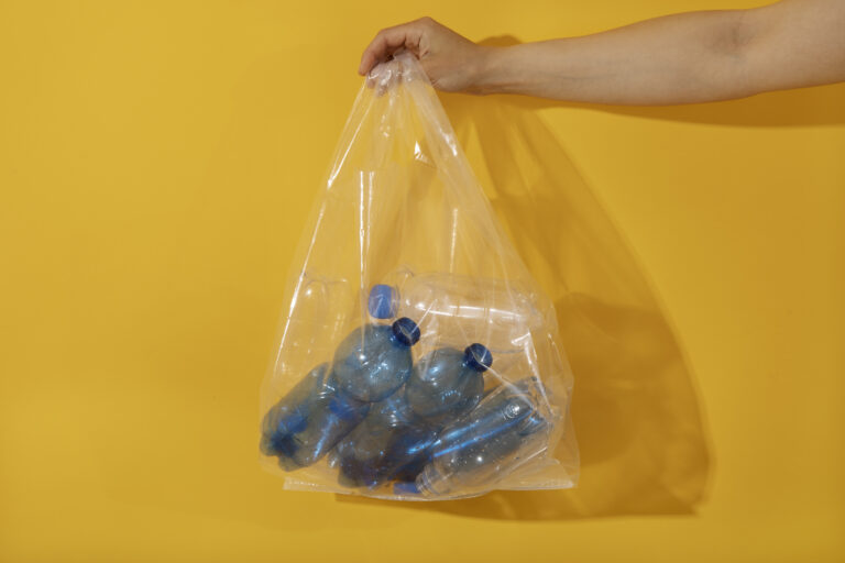 Kamu Masih Salah Paham soal Plastik? Baca Ini Dulu!